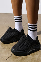 AZALEA WANG ASTEROID FUTURISTIC PUFFER SNEAKER IN BLACK