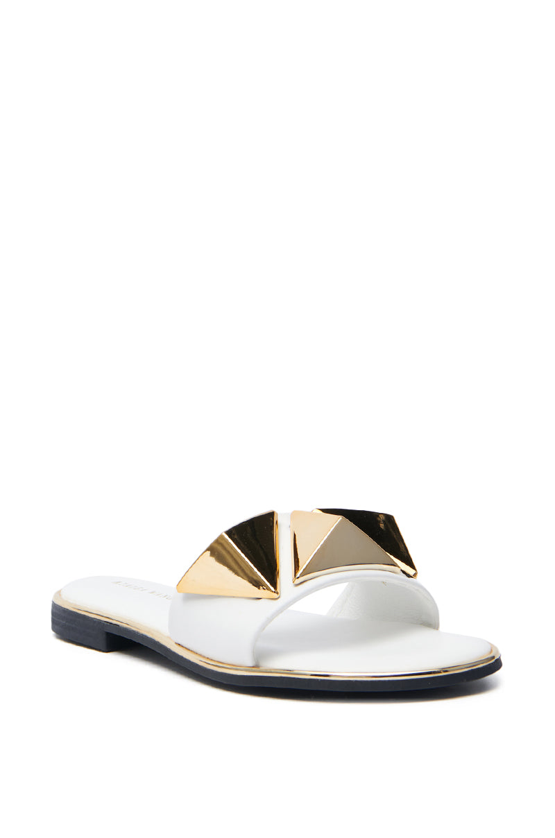 AKIRA BENNO WHITE SLIP ON SANDAL