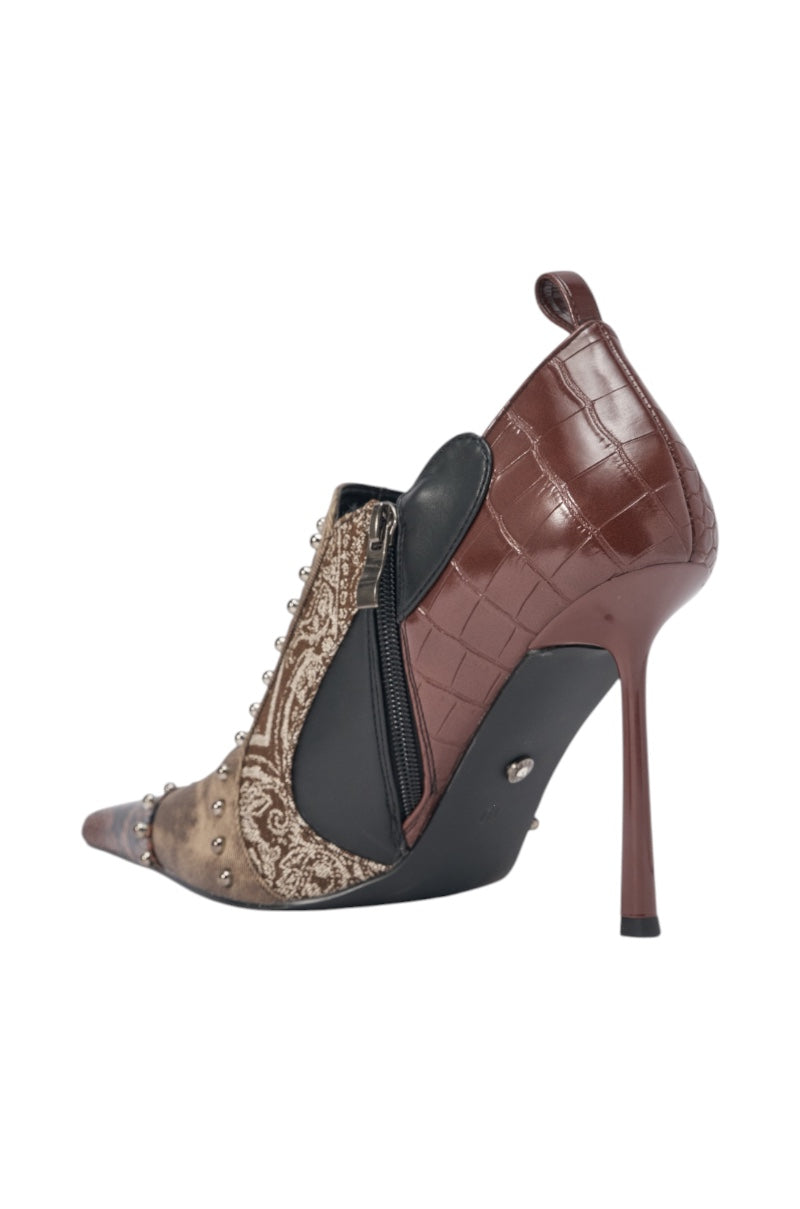 AKIRA GOLD DARIAH CHOCOLATE MIXED MATERIAL AND METAL PUMP WITH ANKLE BRACELET