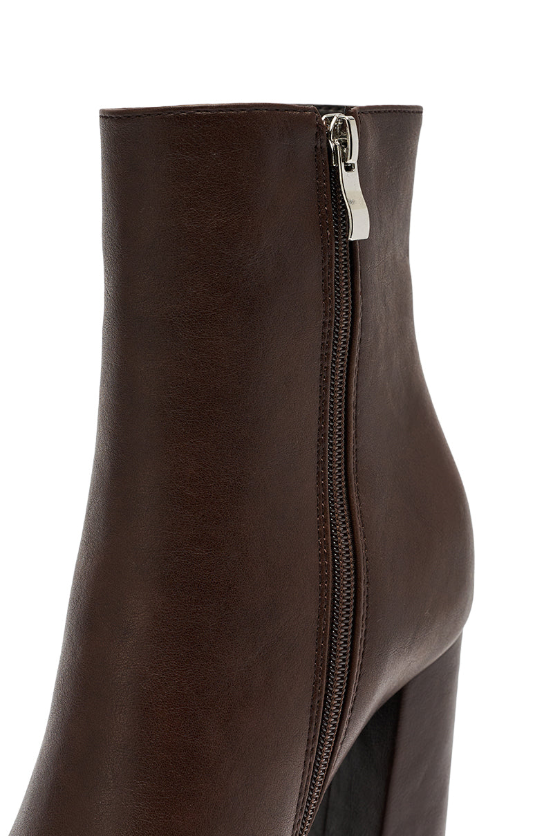 AZALEA WANG JESSABELL BROWN POINTED TOE BOOTIE