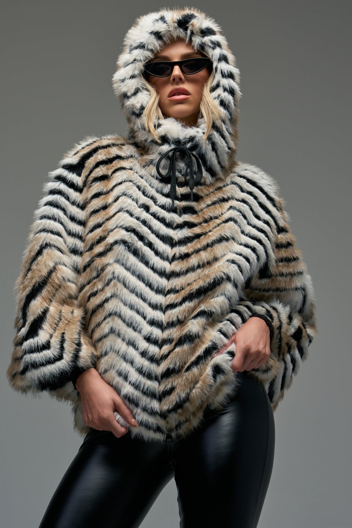 CHEVRON DREAMING FAUX FUR PONCHO