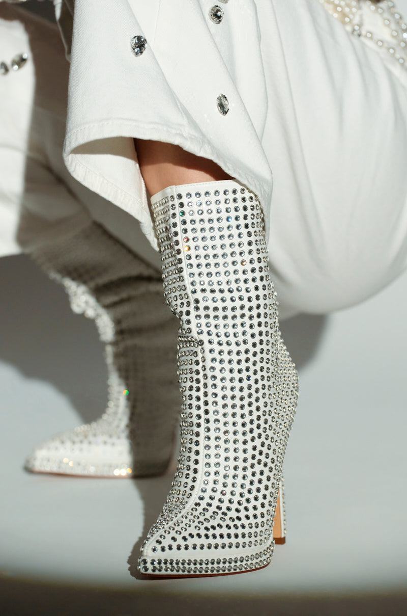 AZALEA WANG JUBAL WHITE EMBELLISHED BOOTIE