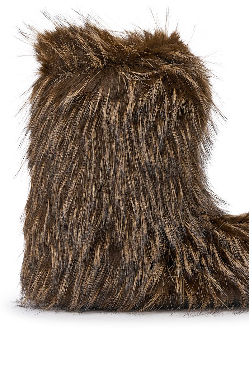AZALEA WANG LENIX BROWN MULTI FLAT FUR BOOTIE