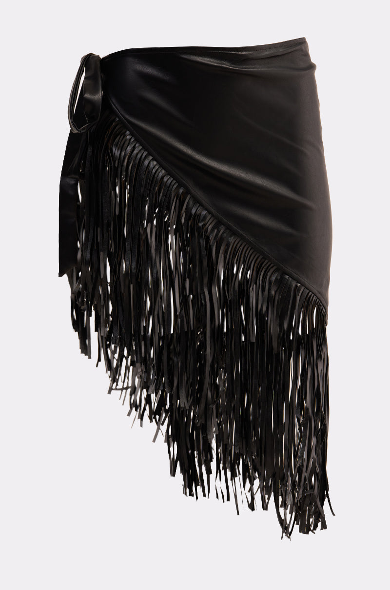 ALL THAT FRINGE TIE BELT