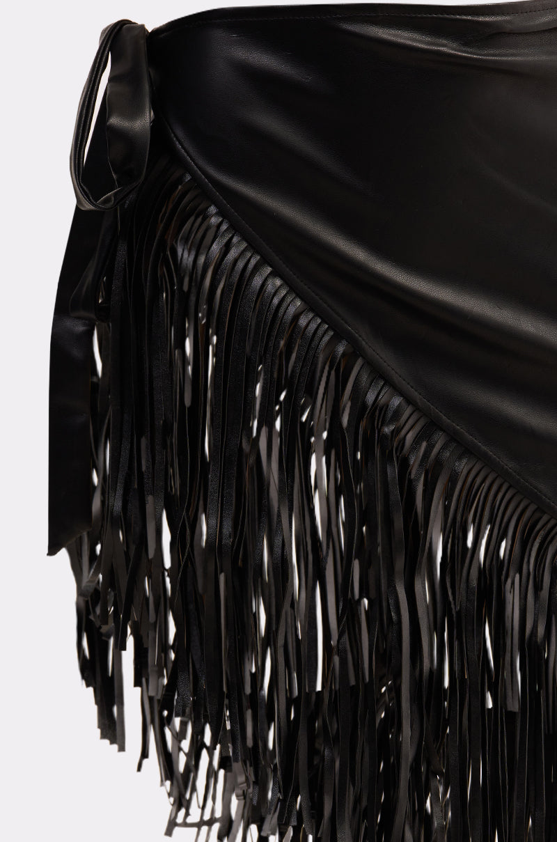 ALL THAT FRINGE TIE BELT