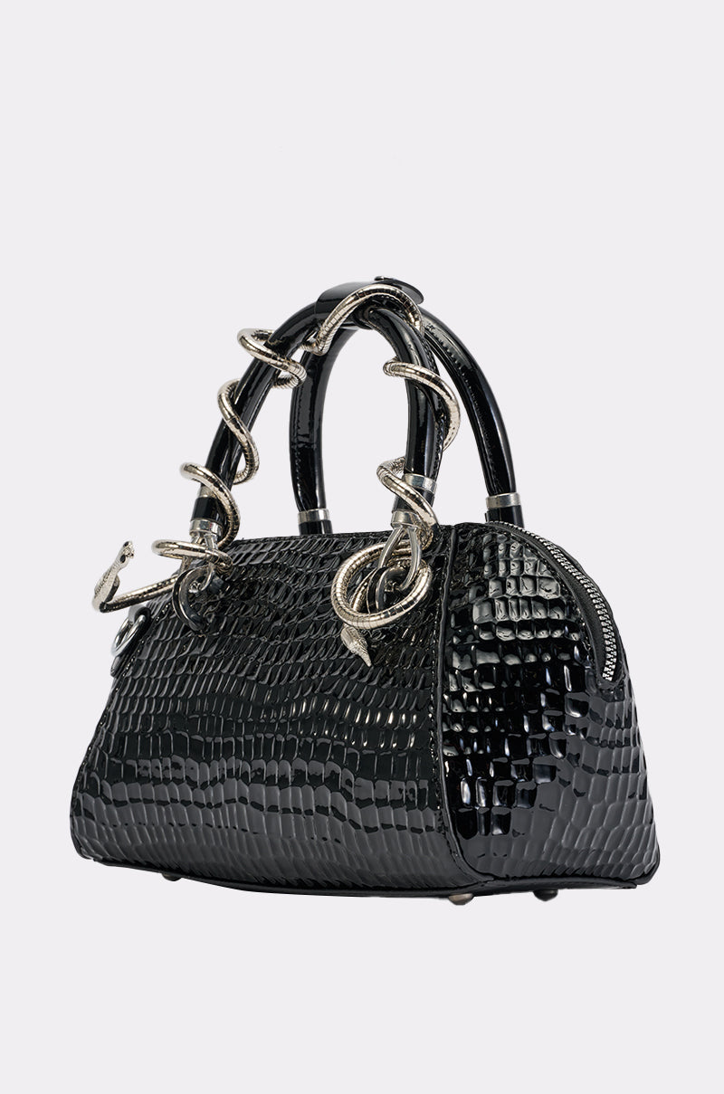 COME AND GET IT PURSE IN BLACK