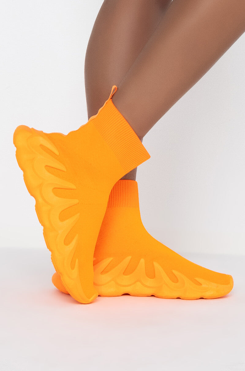 ALL YOU EVER TALK ABOUT FLAT SNEAKER ORANGE