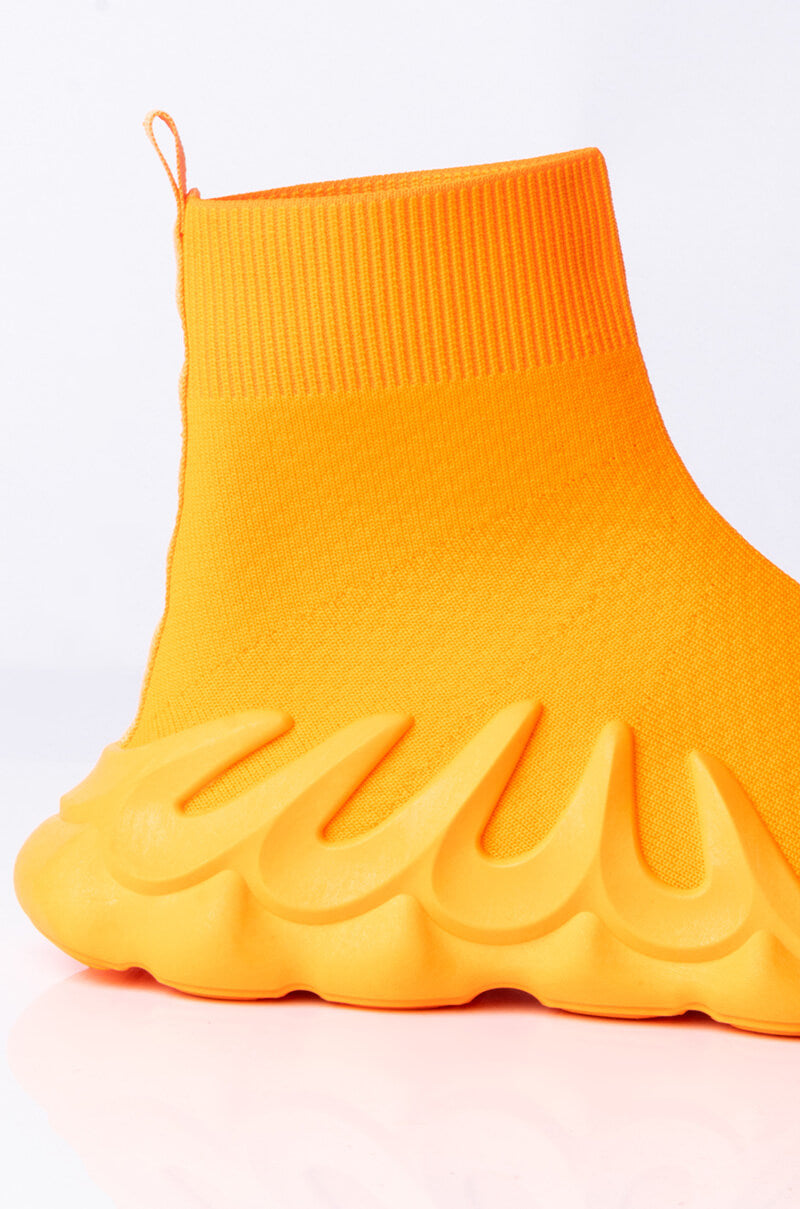 ALL YOU EVER TALK ABOUT FLAT SNEAKER ORANGE