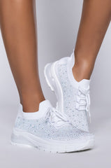AZALEA WANG DON'T STOP NOW FLATFORM SNEAKER IN WHITE