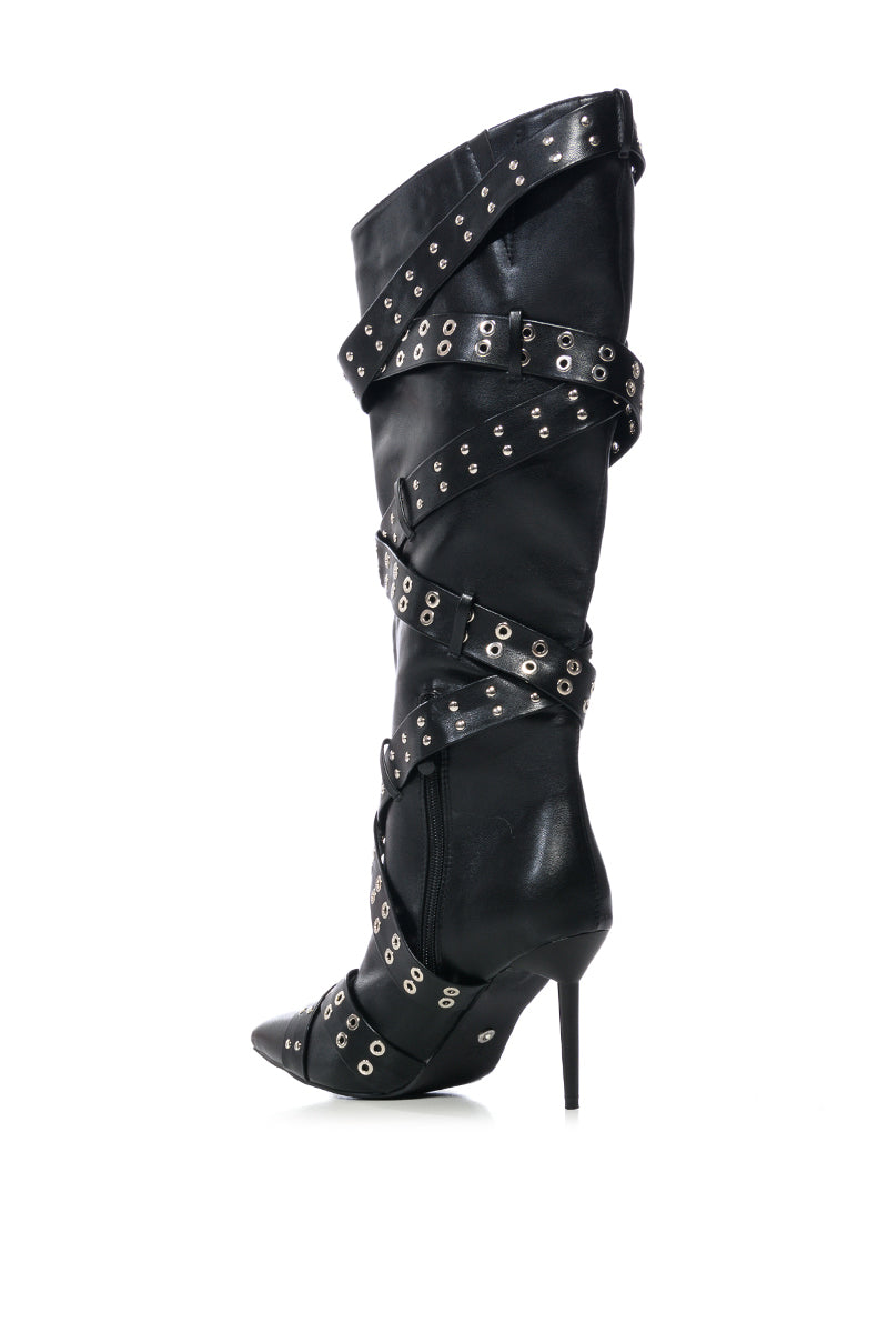 AKIRA GOLD BLACKWOOD BLACK TIE SANDAL