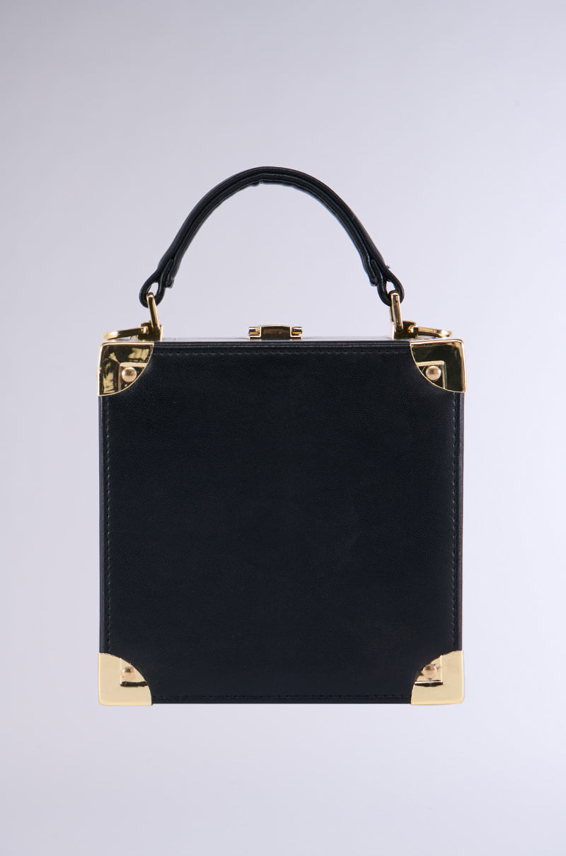 AKIRA SQUARE BOX BAG IN BLACK